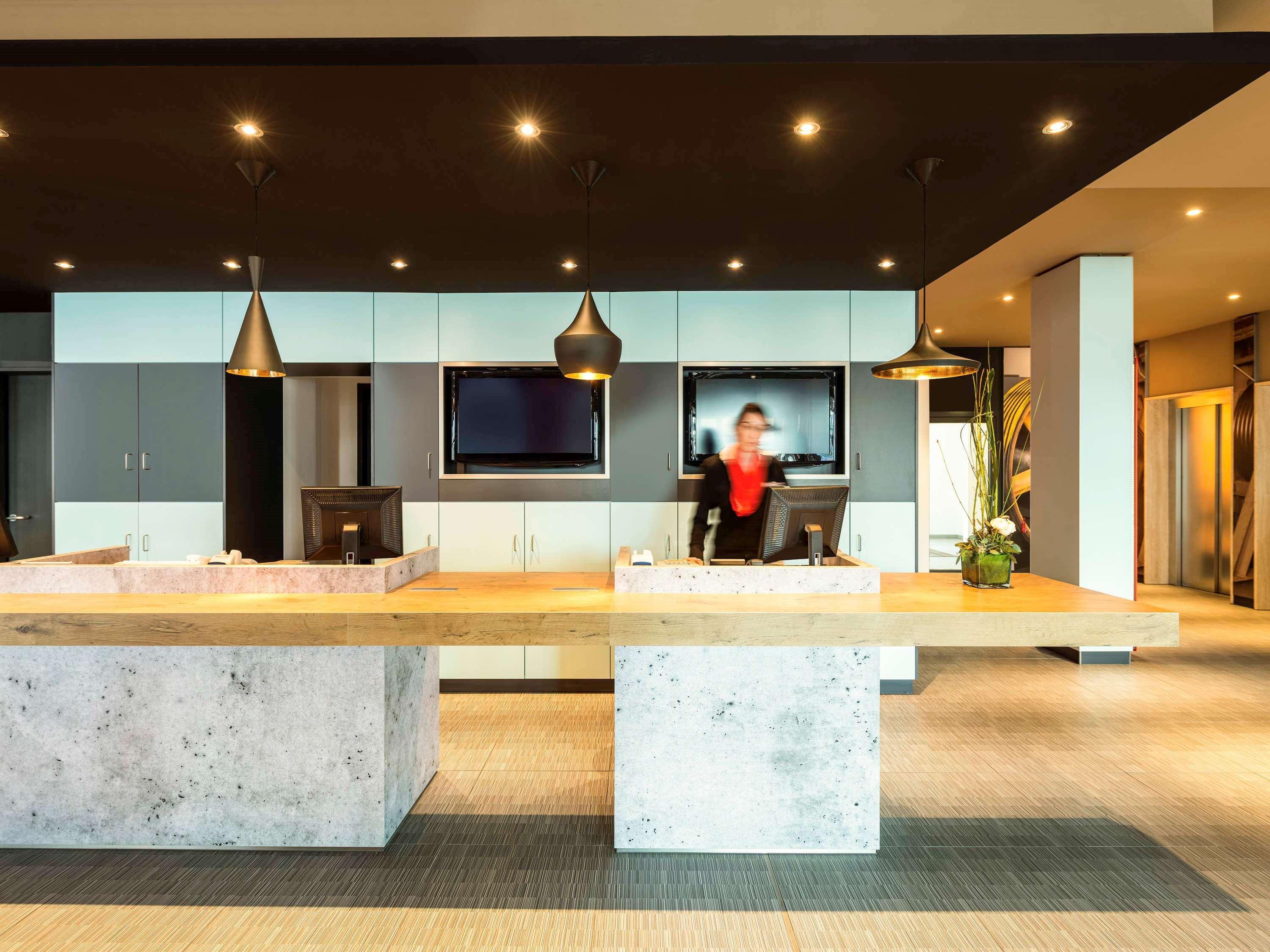 Ibis Hotel Muenchen Garching Garching bei München Εξωτερικό φωτογραφία